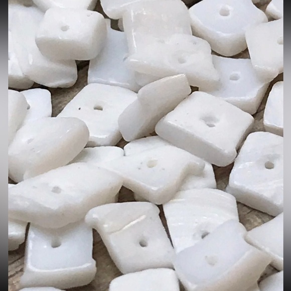 300+ White Square Puka Pooka Shell Beads Jewelry Making Crafting DIY Bulk Lot - Picture 7 of 11